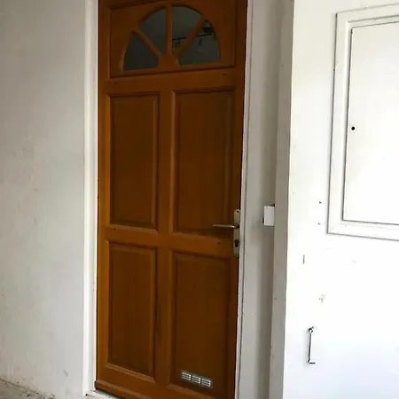 Διαμέρισμα In Py' - Rdc Plein Centre